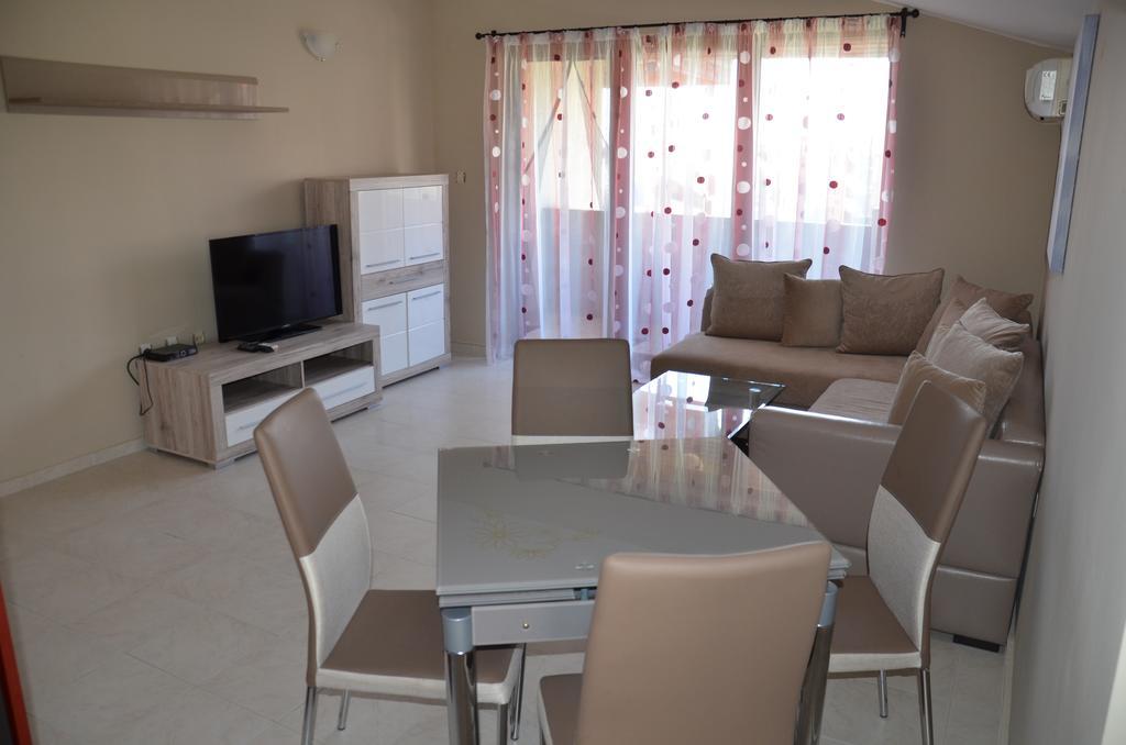 Apartments In Complex Chateau Nessebar Sveti Vlas Exterior foto